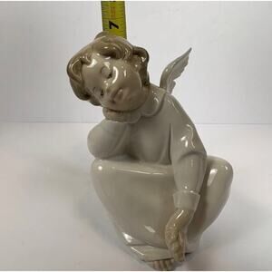 Lladró porcelain figurine named "Angel Dreaming" (model #4961)